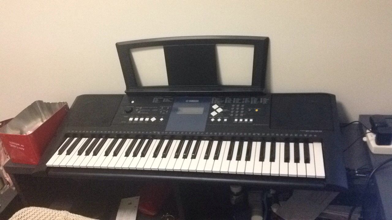 ������ YAMAHA E333