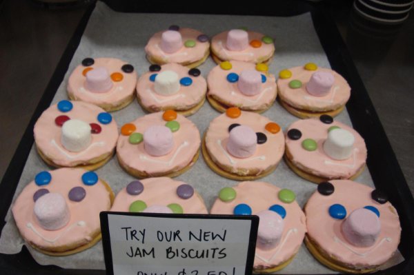 Pig face biscuits