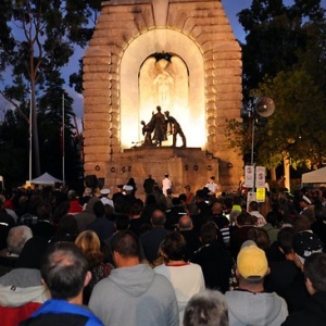 ANZAC Day ¾-425