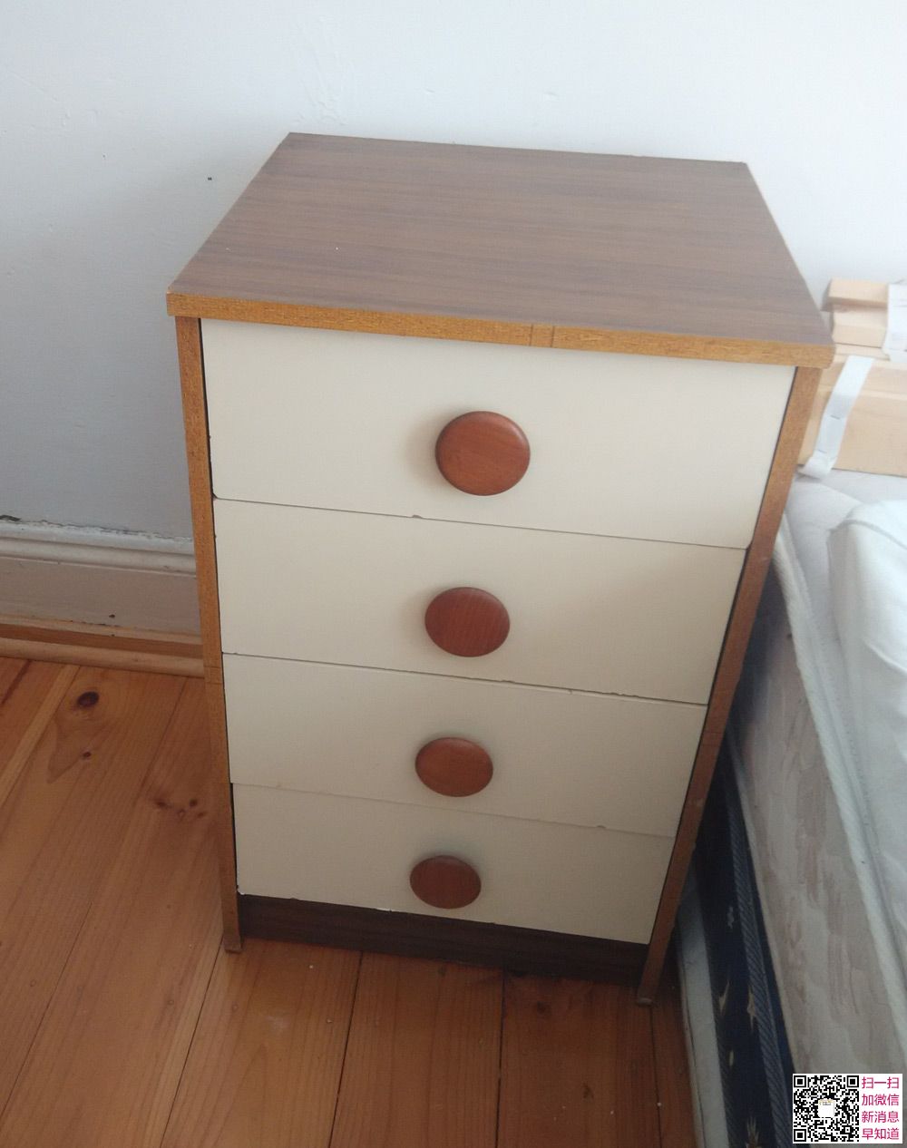 ��4���봲ͷ��