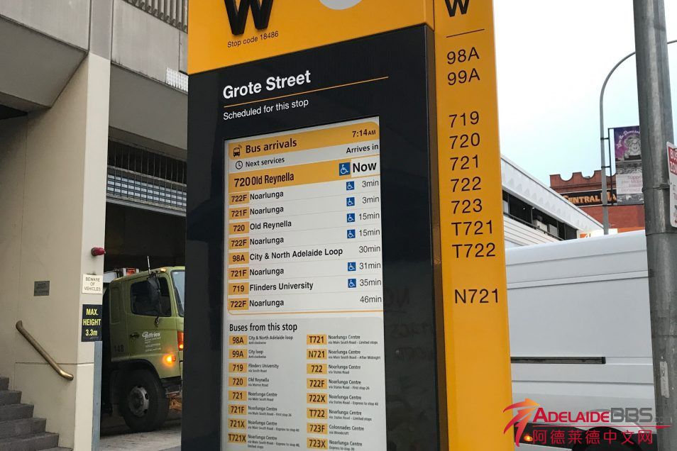 Bus 719 Flinders University.jpg