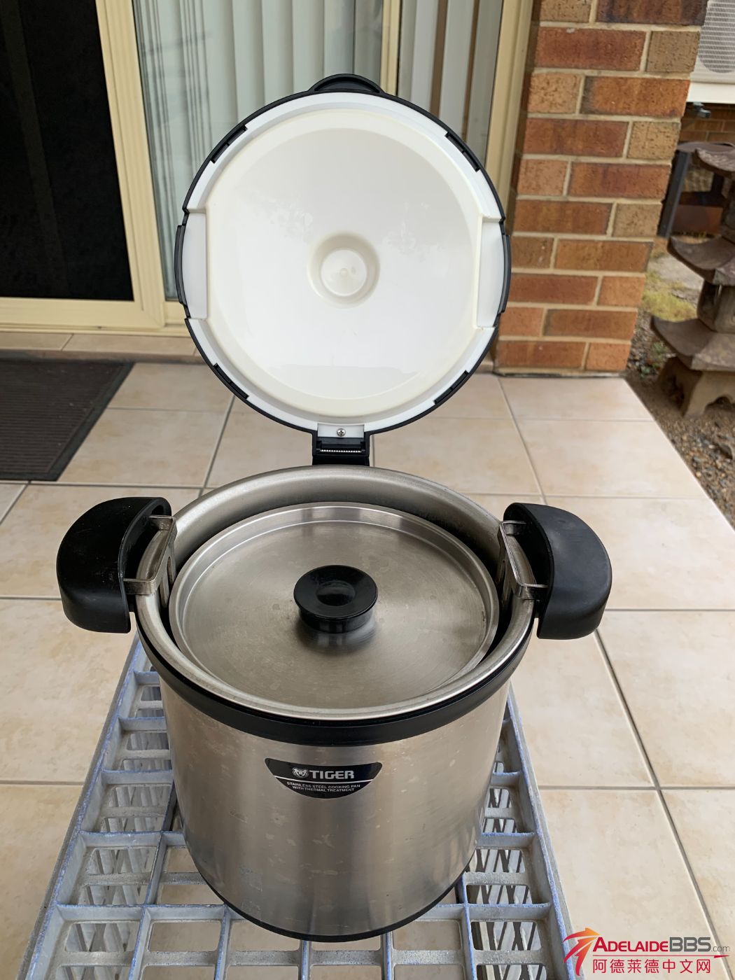 Thermal cooking pot 4.jpeg