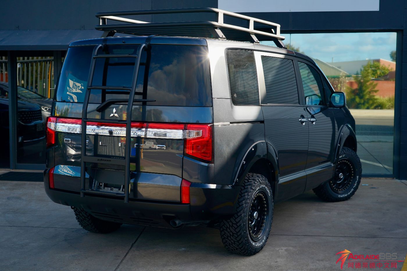 2023 Mitsubishi Delica 4 .jpg